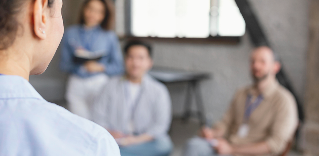 ¿Cuáles son las funciones y responsabilidades del presidente de la comunidad?