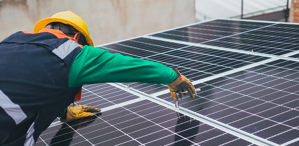 Instalación de energía solar térmica para ACS en viviendas y comunidades de vecinos